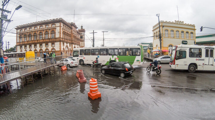 Desvios dos ônibus no centro de Manaus está adiada