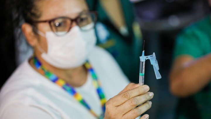 Começa nesta quinta-feira (13) a vacina em idosos e professores contra a Influenza