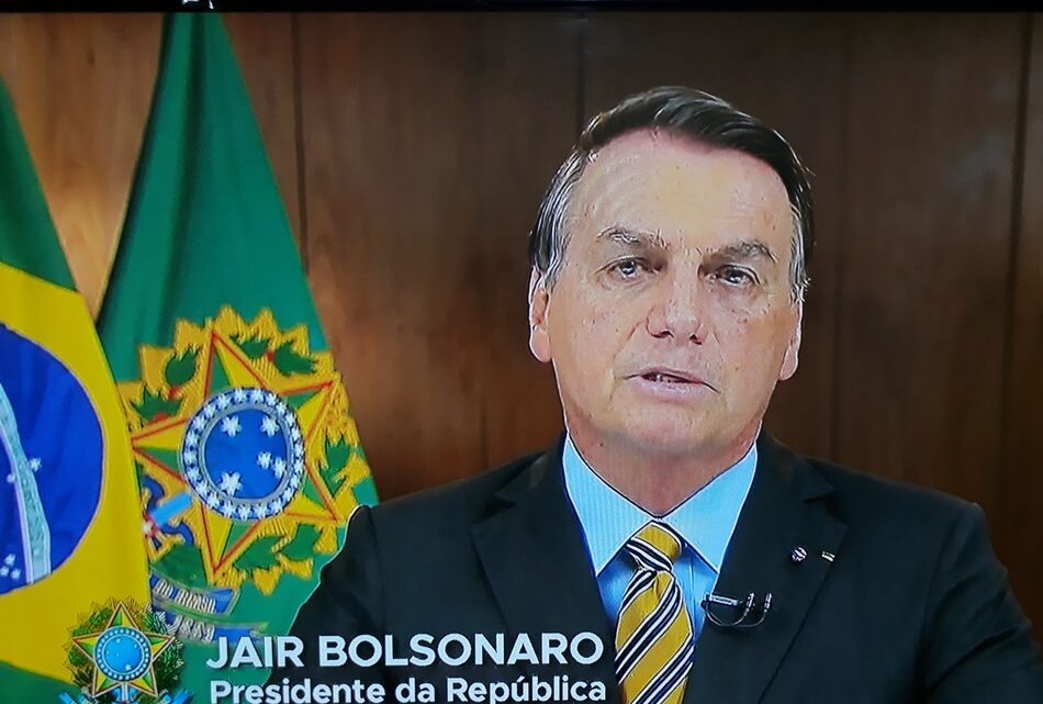 Panelaço marca pronunciamento de Bolsonaro nesta noite de quarta (2)