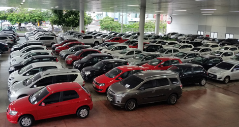 Revendedoras terão de informar origem de veículos expostos à venda sob pena de multa