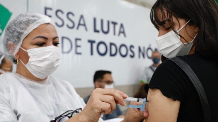 Mutirão de vacina ultrapassa 74 mil doses aplicadas contra a Covid-19 em Manaus