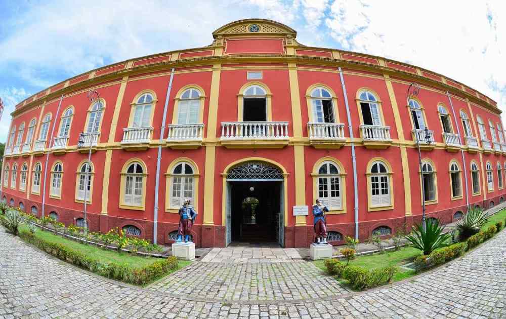 Palácios amazonenses estão abertos para visitação no centro histórico de Manaus