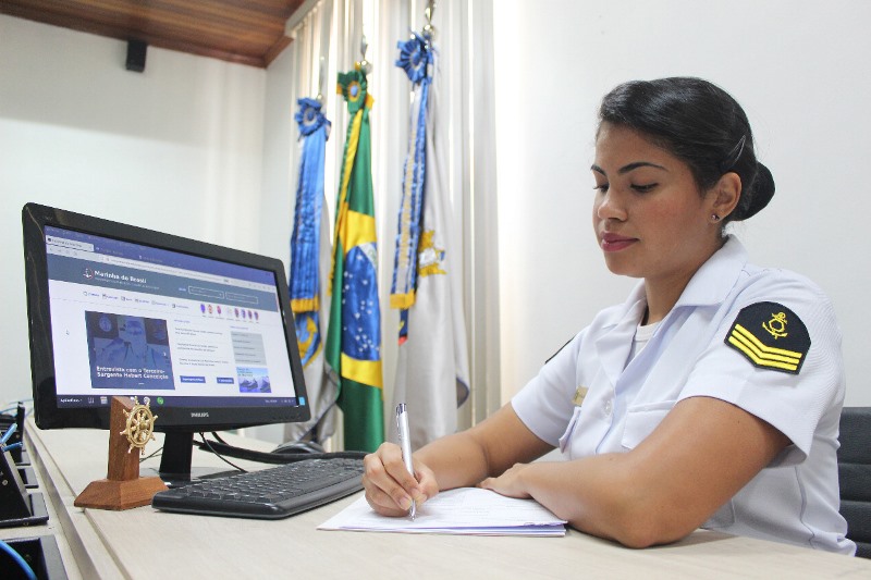 Marinha do Brasil divulga edital de concursos públicos