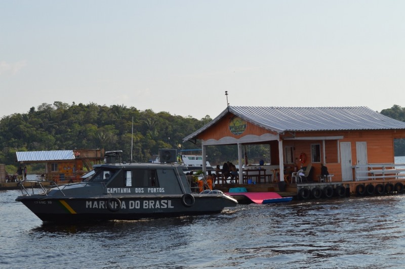 “Operação Tarumã”, lacra 11 flutuantes e notifica 96 embarcações de esporte e recreio em Manaus