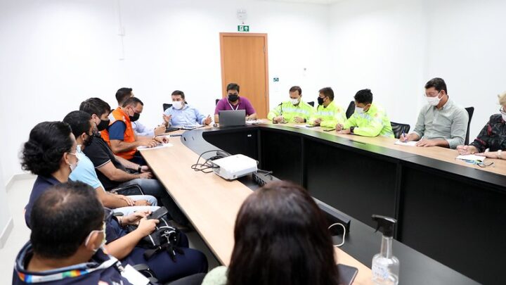 Prefeitura de Manaus monta comitê para monitorar eventos e garantir serviços públicos essenciais no feriado