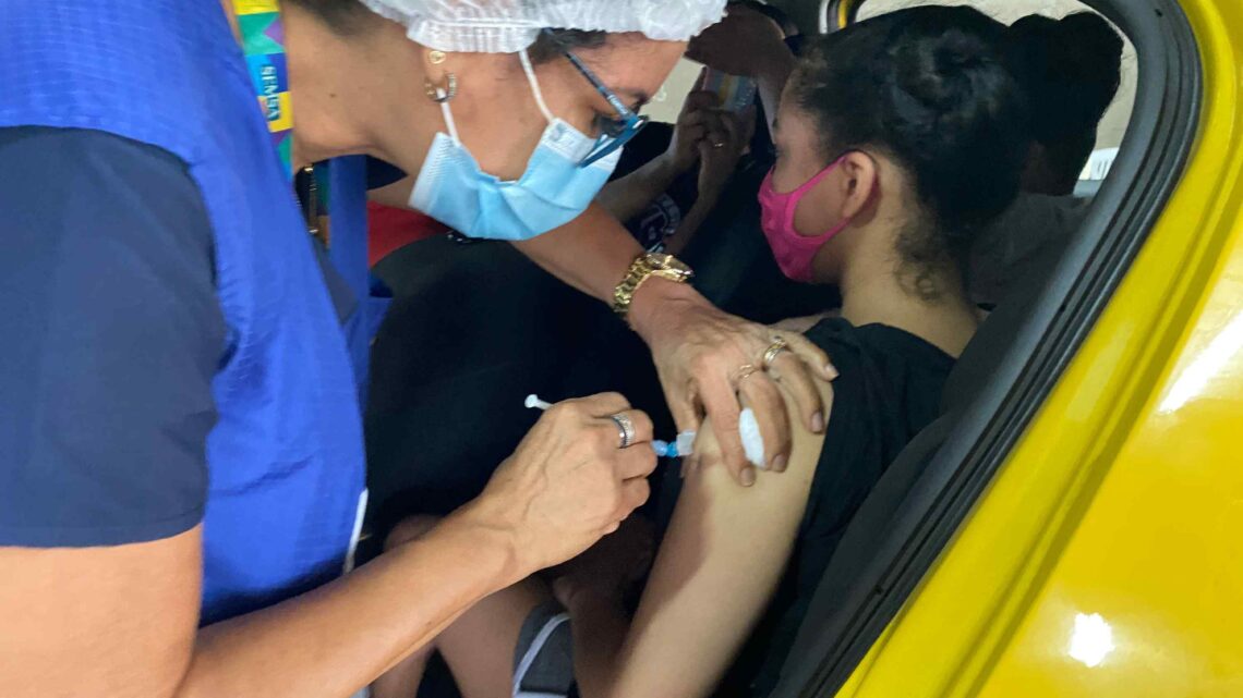 Vacinação em Manaus já ultrapassa mais de 44 mil doses aplicadas neste sábado