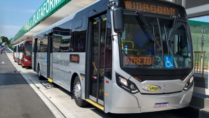 Prefeitura faz teste de novo modelo de ônibus em linha temporária