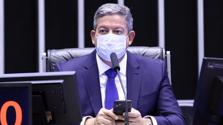 #PODCAST – PEC dos Precatórios será votada nesta terça, diz Arthur Lira