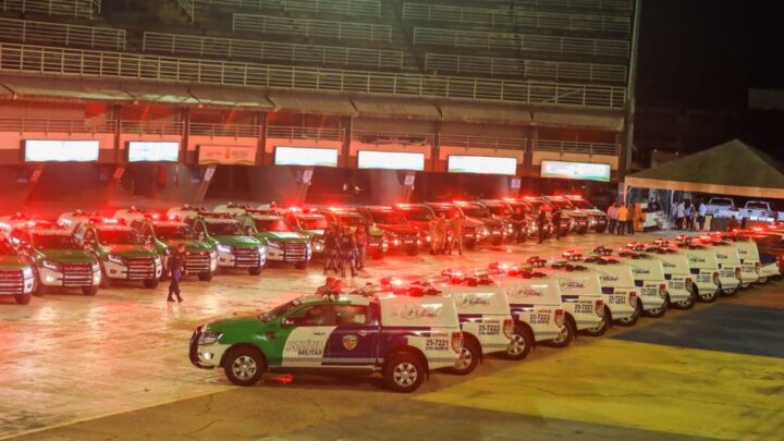 Governo do AM promove 1,9 mil militares e entrega veículos e equipamentos para a segurança pública