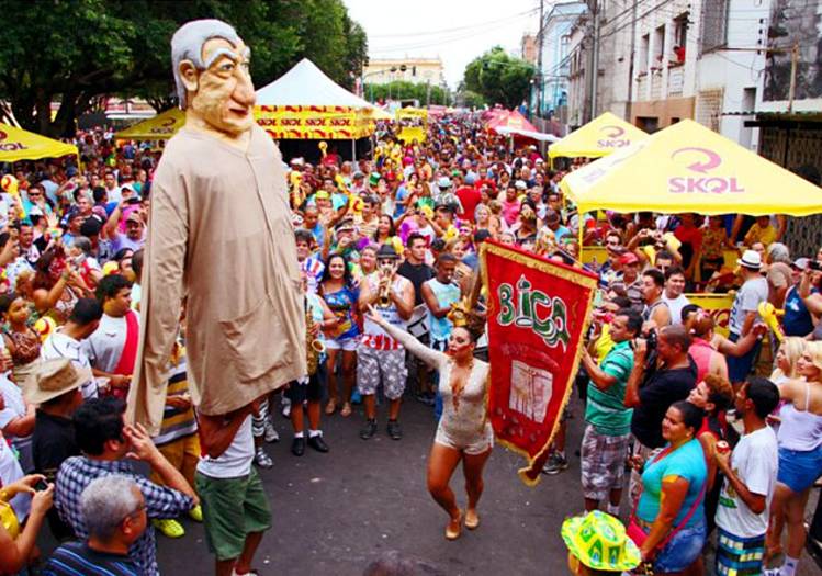 Prefeito de Manaus suspende as festas e blocos de carnaval de rua