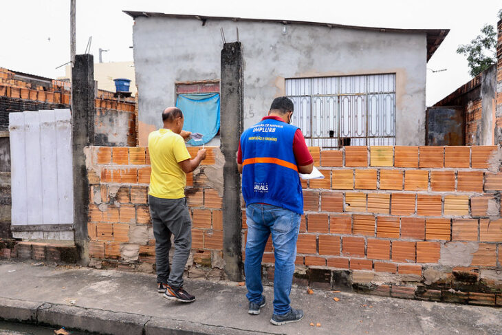 Prefeitura de Manaus vai promover regularização fundiária para atender 20 mil famílias