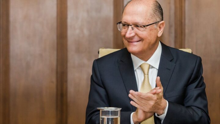 Alckmin se encontra com Siqueira e acerta filiação com PSB para ser vice de Lula