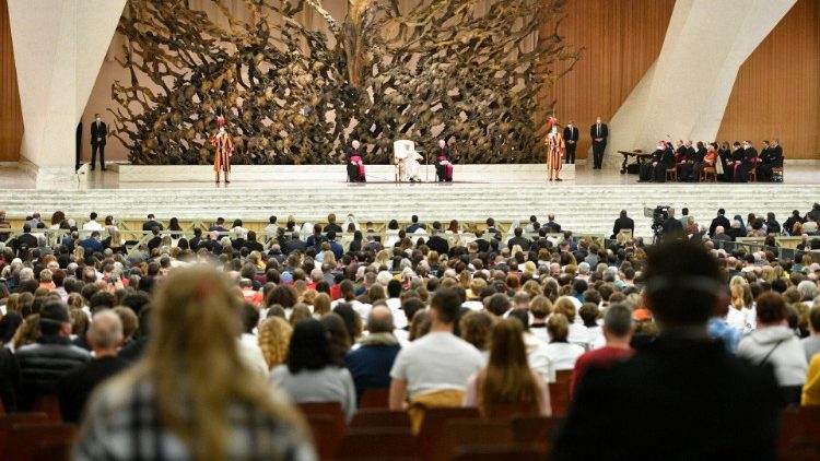 #Podcast – Hoje é Dia de oração e jejum pela paz, diz Papa