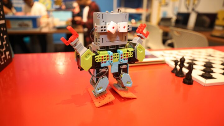 Governador sanciona lei que estimula desenvolvimento de startups no Amazonas