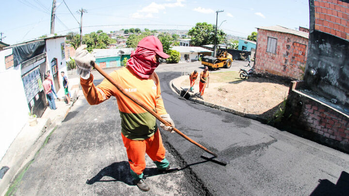 Prefeitura intensifica serviços de infraestrutura no bairro Jorge Teixeira