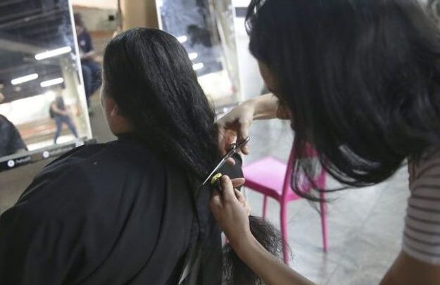 Câmara aprova campanha de incentivo à doação de cabelo a pessoas com câncer