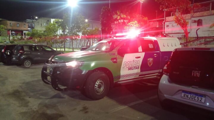 Em ações nas zonas leste e oeste, Polícia Militar detém homem e recupera dois veículos roubados