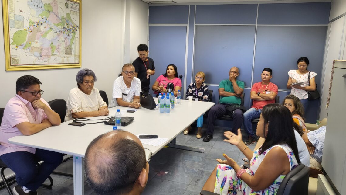 Sinésio Campos se reúne com movimentos sociais para discutir ampliação do programa Minha Casa, Minha Vida