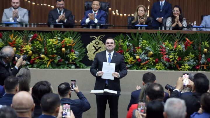 Roberto Cidade assume presidência da Assembleia Legislativa, reforçando compromisso com diálogo e união em benefício do Amazonas