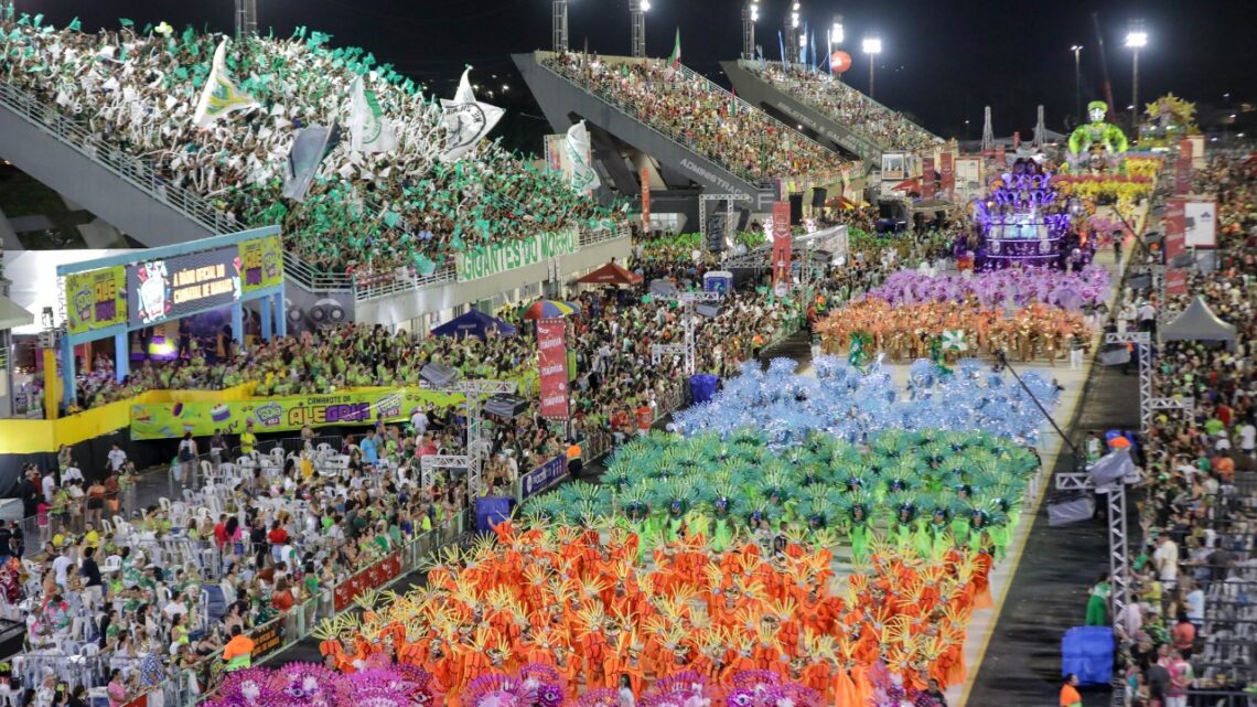 Carnaval na Floresta 2025: Escolas de Samba sorteiam prêmios no Sambódromo de Manaus