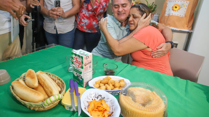 Prefeitura entrega moradias reformadas pelo programa ‘Casa Manauara’