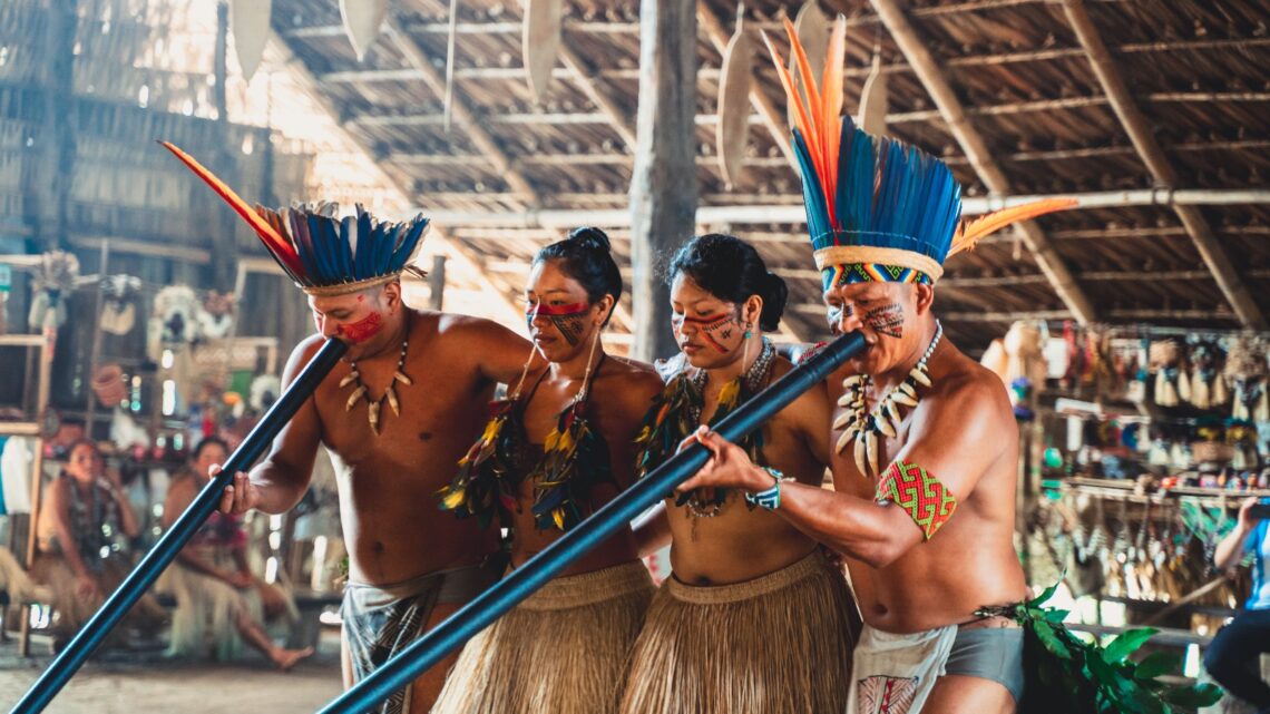 Estudantes estrangeiros realizam imersão em comunidades amazônicas para intercâmbio de conhecimento