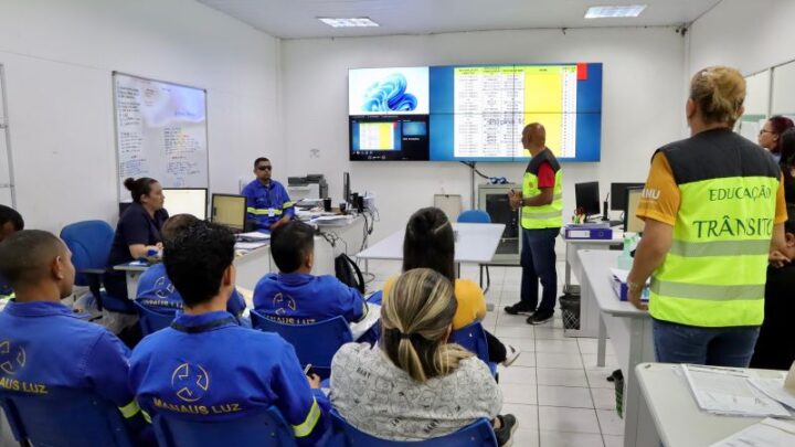 Prefeitura leva projeto ‘Condutor Consciente’ à Manaus Luz e reforça importância da segurança no trânsito durante o ‘Maio Amarelo’