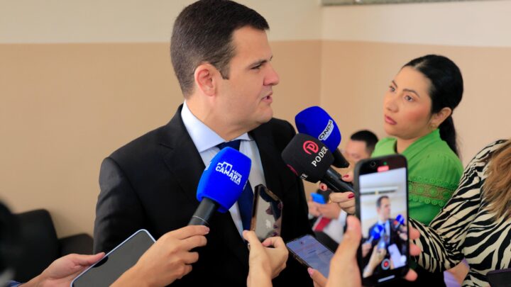 Vice-prefeito de Manaus Renato Junior vai à CMM prestar contas