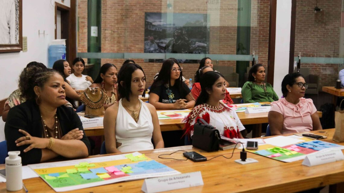 Laboratório de Empreendedorismo Feminino fortalece mulheres da floresta com oficinas em Manaus