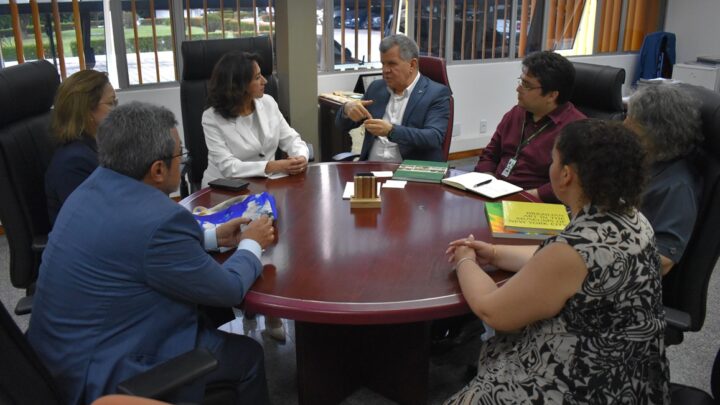 Suframa recebe comitiva da Missão Comercial Peru-Brasil para fortalecer integração logística e negócios