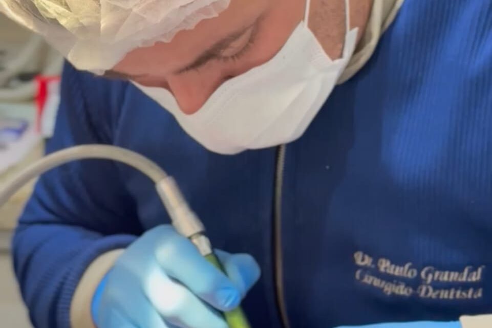 Morango do Amor: a doce ameaça para a saúde bucal, alerta cirurgião-dentista de Manaus