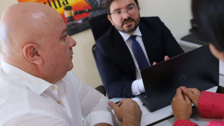 Mais de 30 dias após obter semiliberdade, indígena violentada em delegacia do interior permanece em abrigo na capital e sem visita com a família