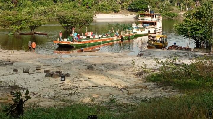 Com apoio do Governo do Amazonas, escolas no Lago Mipindiaú recebem Feira de Ciências Ribeirinha