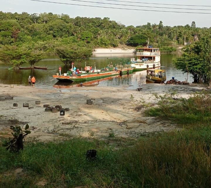Com apoio do Governo do Amazonas, escolas no Lago Mipindiaú recebem Feira de Ciências Ribeirinha