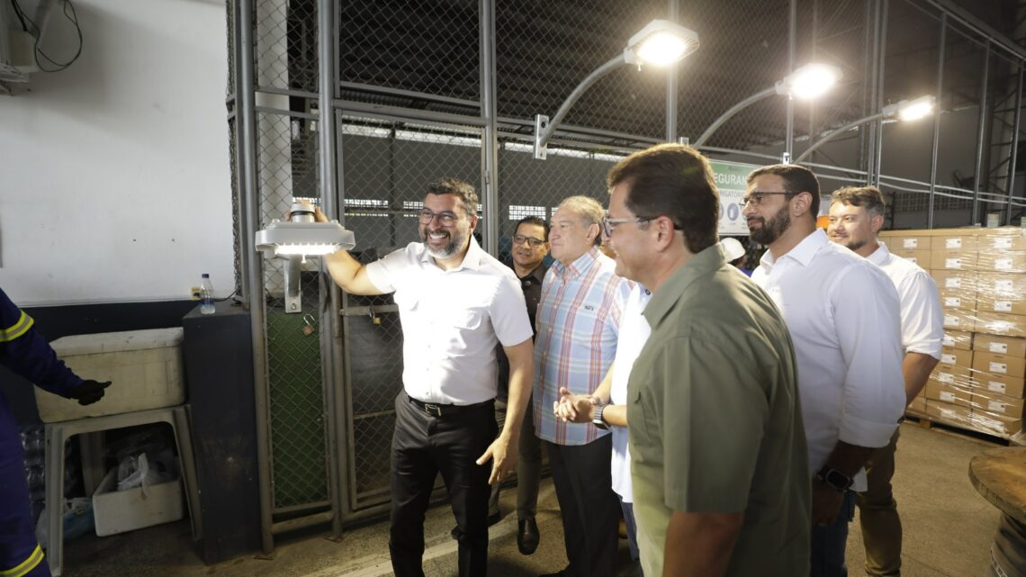 AM conclui instalação de LED no interior, evita 100 mil ton de CO₂ na atmosfera e avança nas metas climáticas às vésperas da COP30