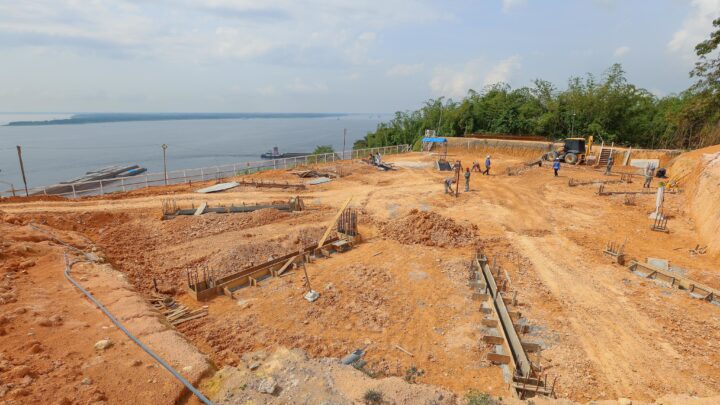 Prefeito David Almeida destaca avanço das obras do parque Encontro das Águas Rosa Almeida, consolidando-se como um dos maiores cartões-postais da cidade