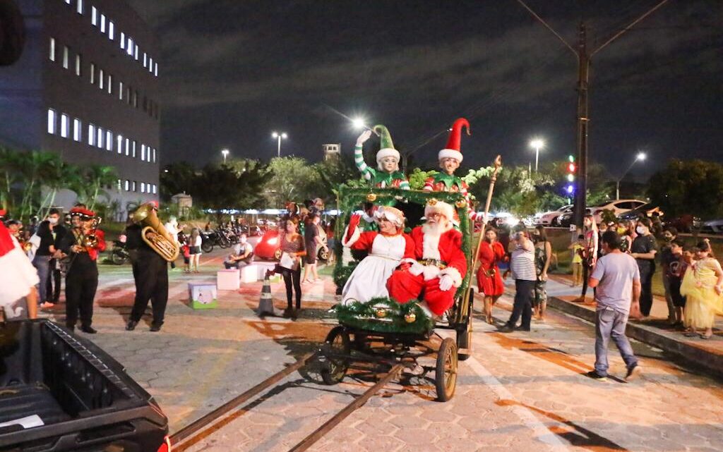Parada de Natal da Nilton Lins acontece quarta-feira com entrada gratuita