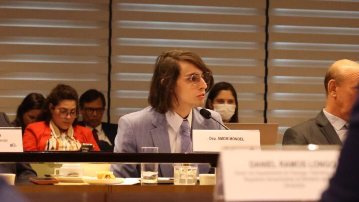 Comissão de Comunicação aprova Programa Nacional “Energia e Internet para Todos”, de Amom Mandel, e projeto avança na Câmara