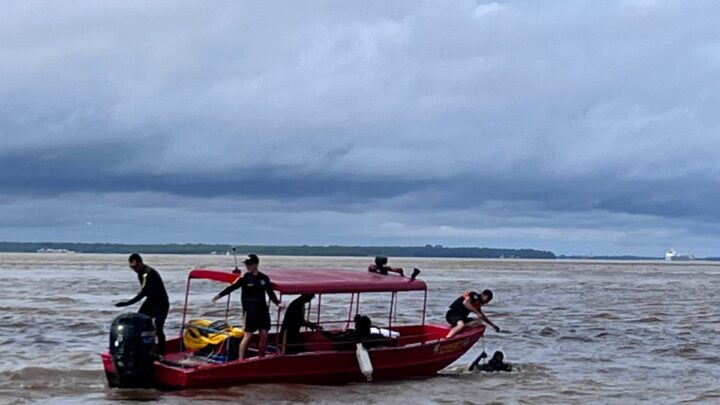 Embarcação que naufragou no Amazonas é localizada neste sábado (14/02)