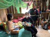 Equipe do SOS percorre 5 horas de lancha para atender mãe e recém-nascido em comunidade ribeirinha de Coari