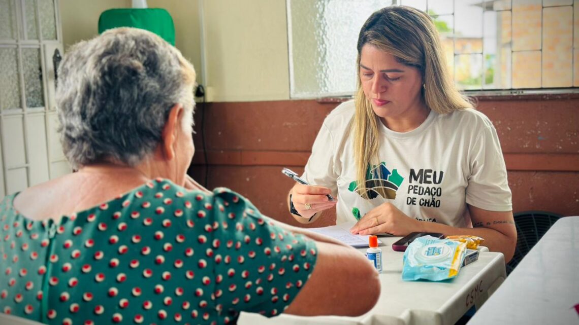 Na 4ª maior favela do Brasil, Defensoria atua com orientação jurídica para a regularização fundiáriaProjeto ‘Meu Pedaço de Chão’ esteve no bairro Cidade de Deus assegurando a titulação ou regularização documental de famílias em situação de vulnerabilidade