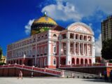 Teatro Amazonas se ilumina com cores da Suécia em celebração aos 200 anos de relações diplomáticas