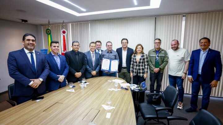 Governador Roberto Cidade assina resultado final do concurso público do Ipaam
