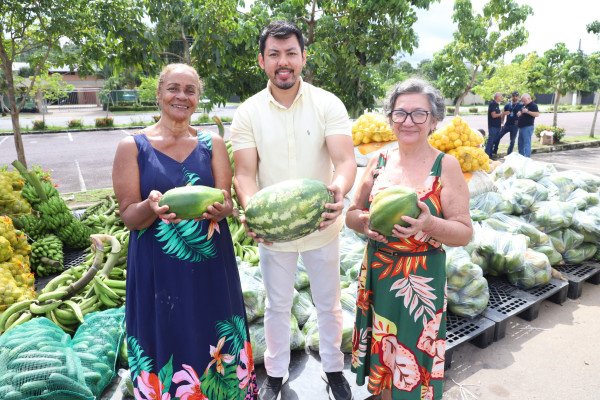 Editais do Governo do Amazonas visam compra de 1,6 mil toneladas de alimentos pelo PAA