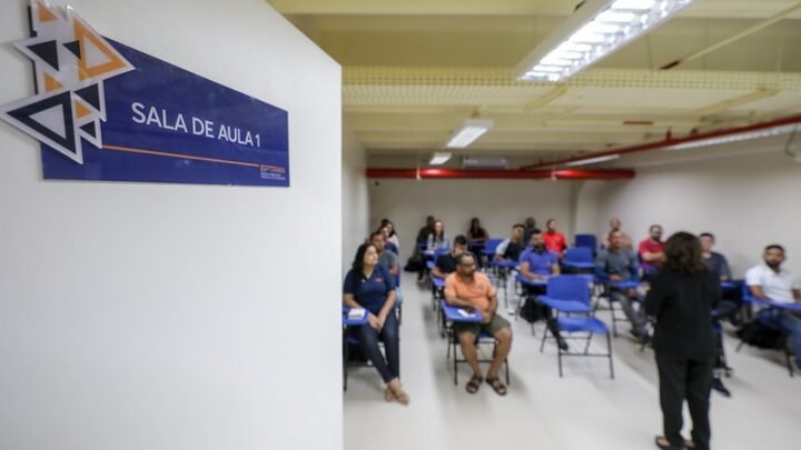 Detran-AM: Escola Pública de Trânsito oferece 1.180 vagas para cursos em novembro