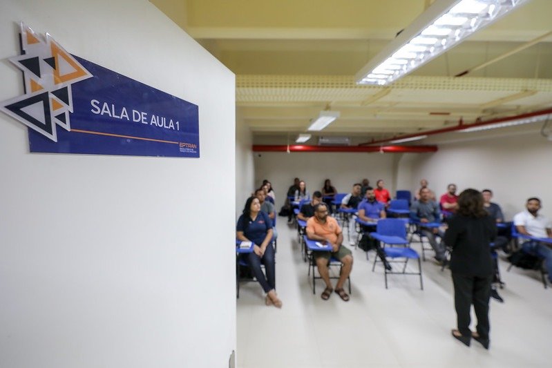 Detran-AM: Escola Pública de Trânsito oferece 1.180 vagas para cursos em novembro