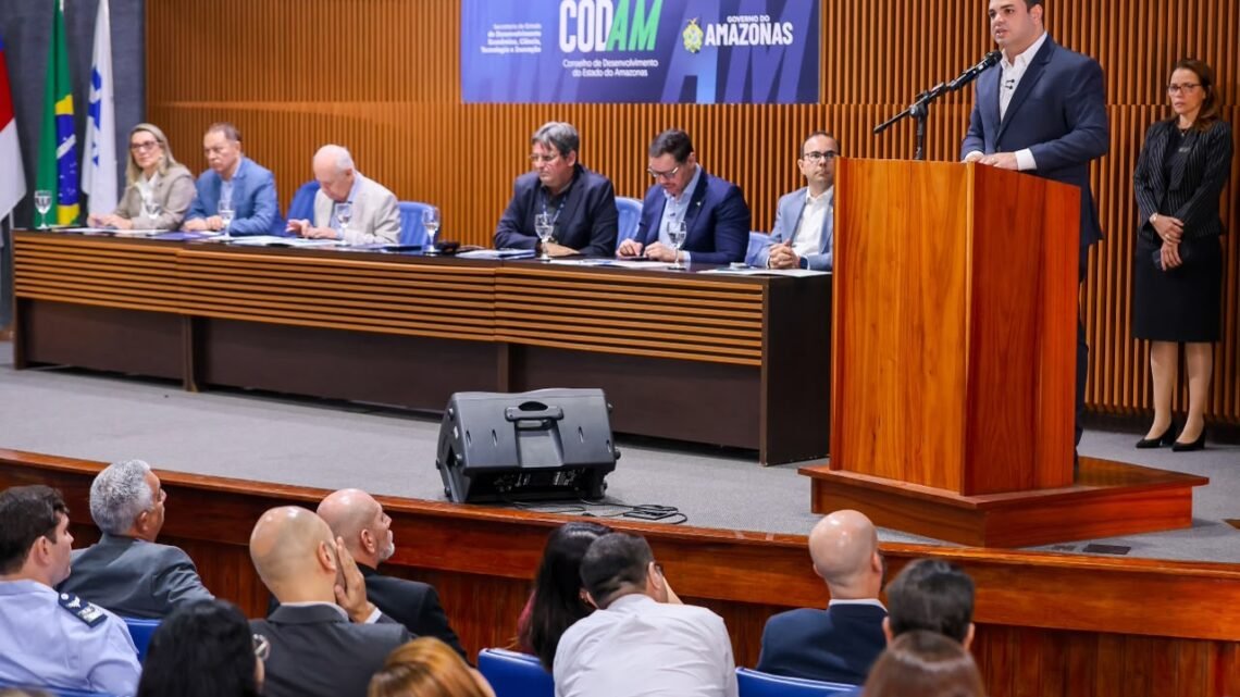 Governador Roberto Cidade preside reunião do Codam com recorde histórico em investimentos